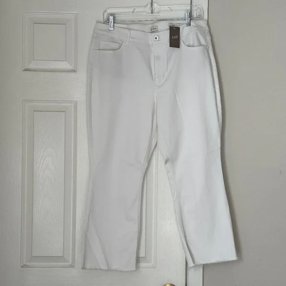 Brand New J. Jill Kick Flare White Jeans Size 14 Petite P Ankle length Raw Hem - Picture 1 of 8